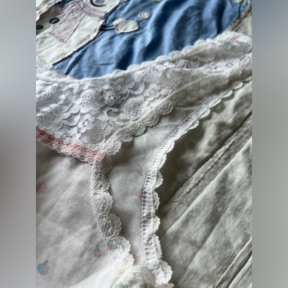 Vintage White Floral Lace Crop Top Softgirl Cottagecore Coquette Medium-Large - Picture 5 of 7